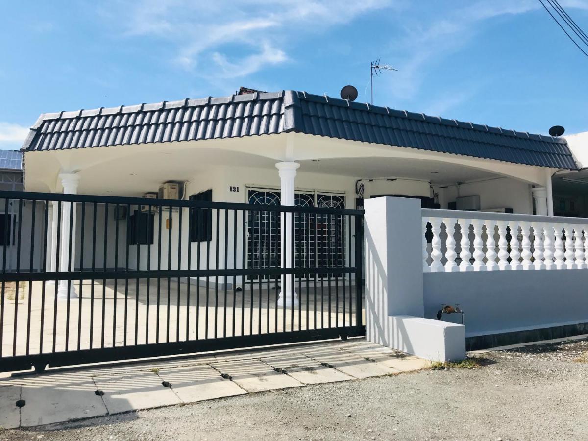 Cozy And Comfortable Homestay In Sungai Siput Zewnętrze zdjęcie